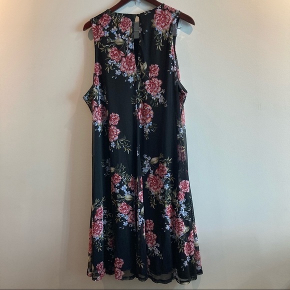 TORRID Sz 3 Floral Mesh Overlay Fully Lined Sleeveless  Midi Dress - Picture 7 of 13